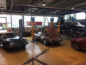 Jaguar Autohaus Premiumgarage in Dornbirn - Servicepartner und Werkstätte für Jaguar in Vorarlberg
