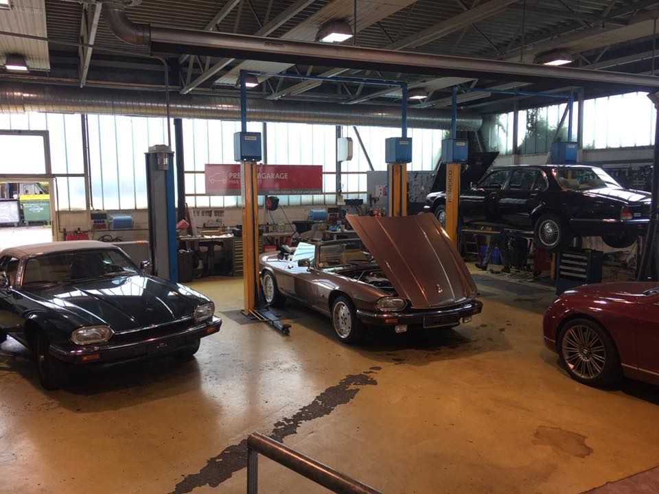 Jaguar Autohaus Premiumgarage in Dornbirn - Servicepartner und Werkstätte für Jaguar in Vorarlberg